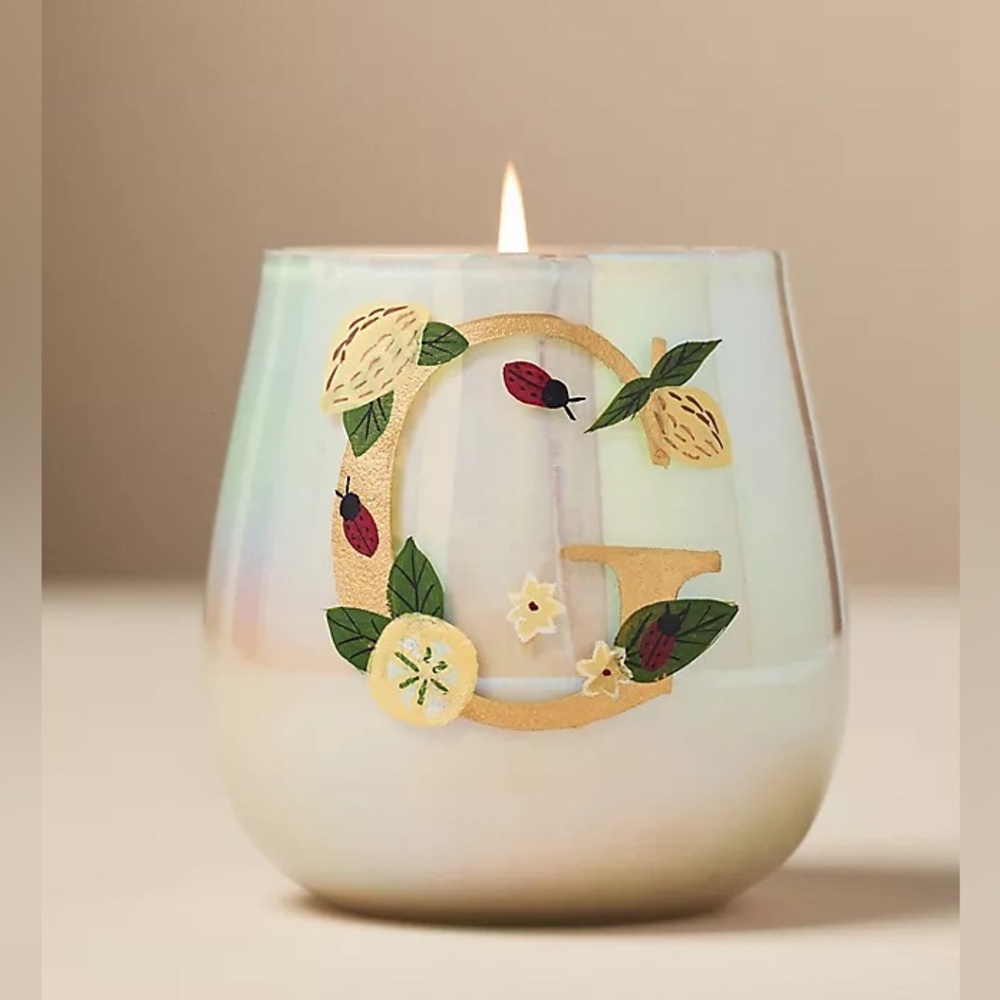 Fruity Monogram Floral Night Gardenia Glass Candle - Picture 4 of 5